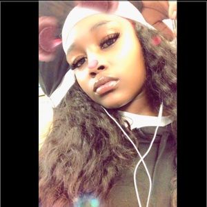 Meet your Posher, Dierra